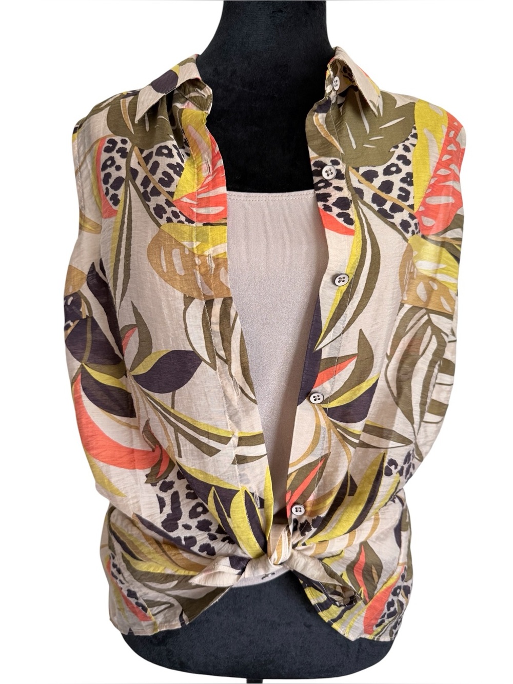 CAbi Bali Tropical Print Shirt - Picture 4 of 14